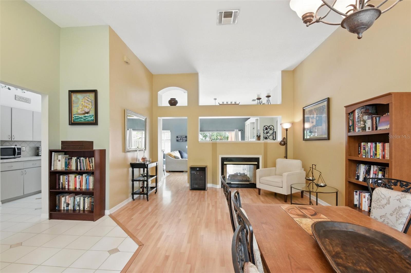 811 WAYNE AVE, ALTAMONTE SPRINGS, FL, 32701