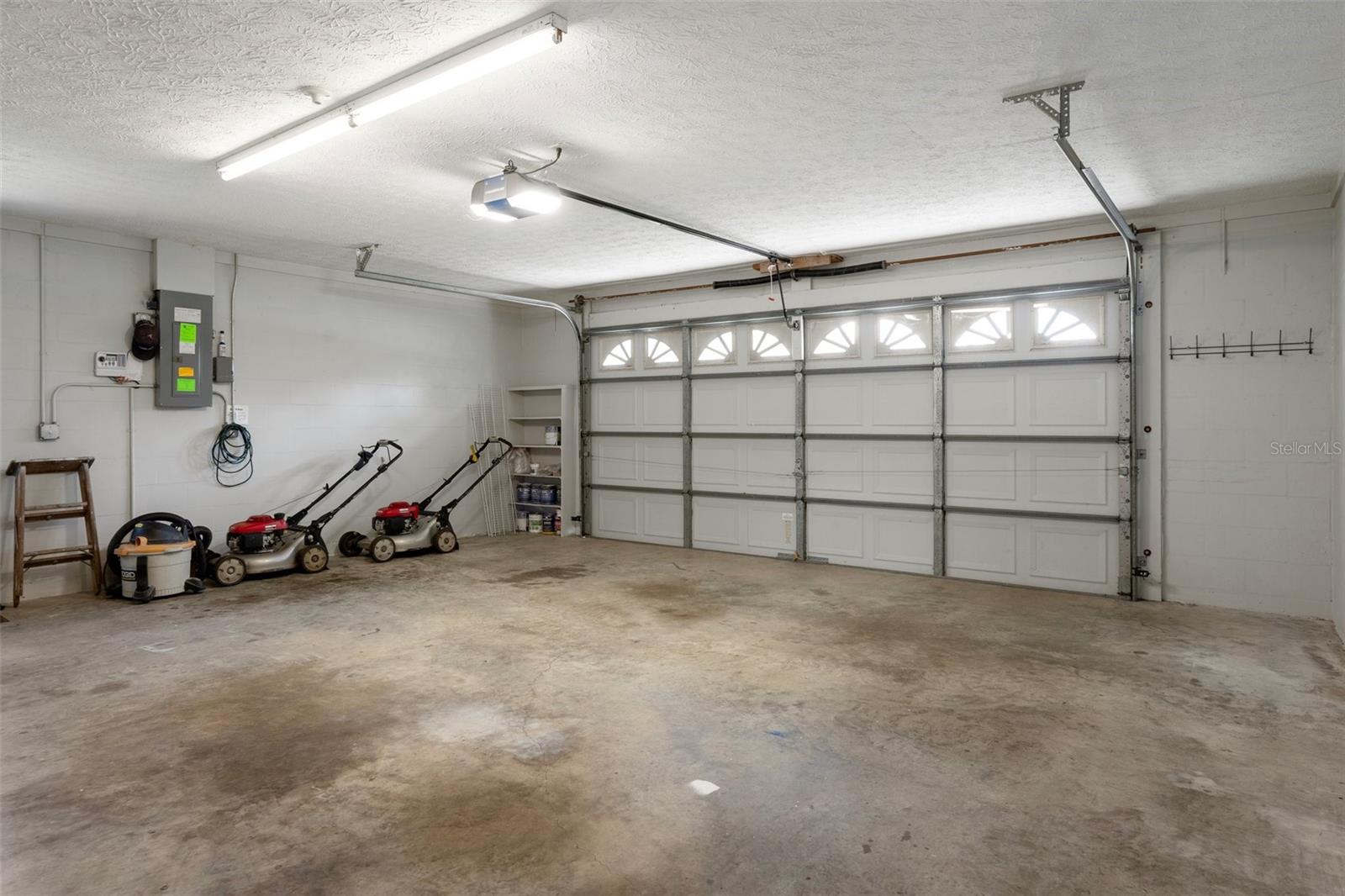 SPRING HILL, SPRING HILL, FL, 34609