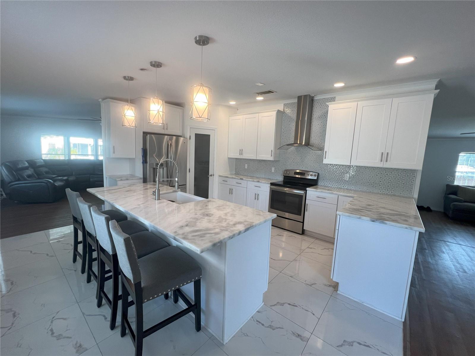 8343 FANTASIA PARK WAY, RIVERVIEW, FL, 33578