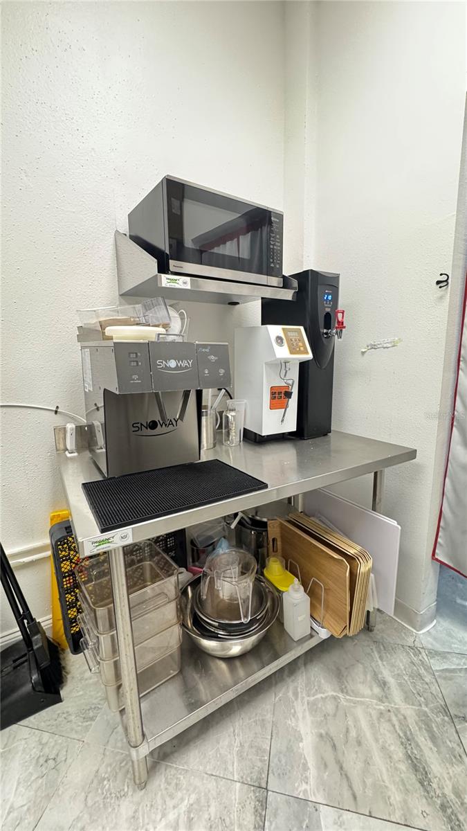 483 MANDALAY AVE #209, CLEARWATER BEACH, FL, 33767