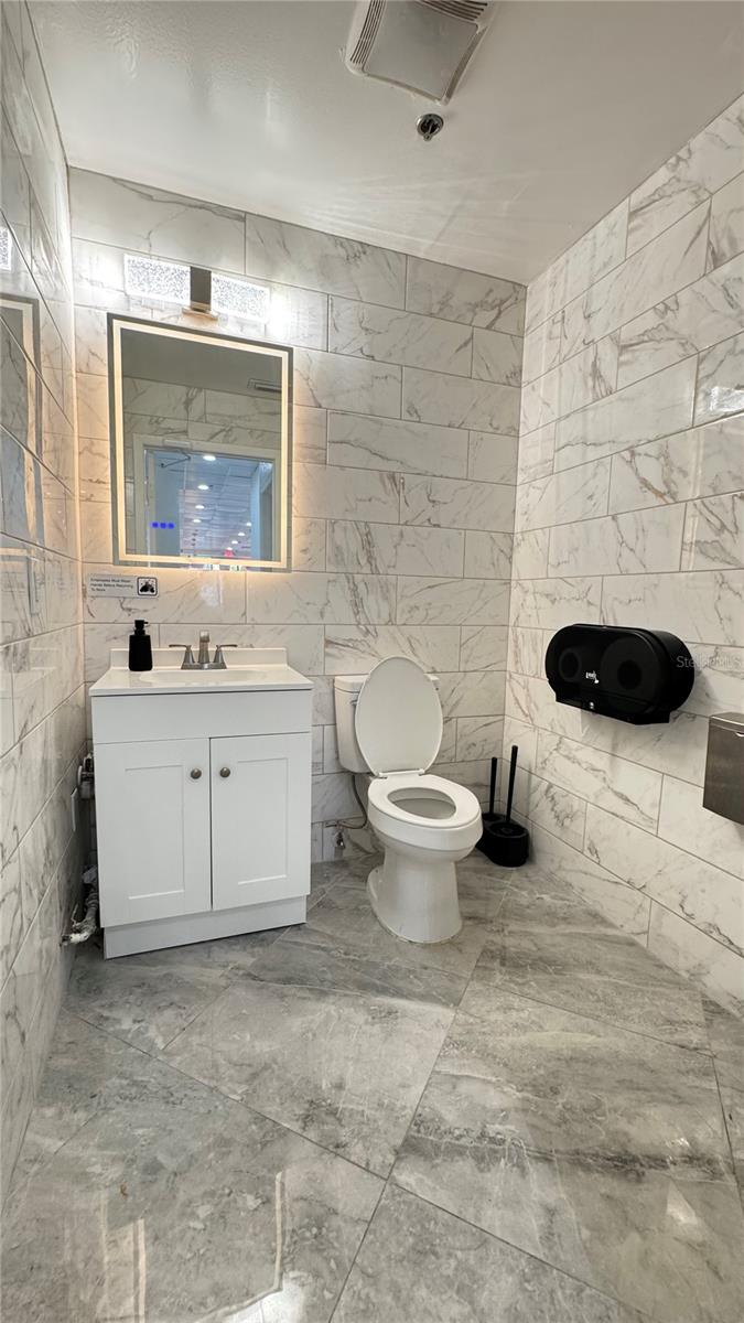 483 MANDALAY AVE #209, CLEARWATER BEACH, FL, 33767