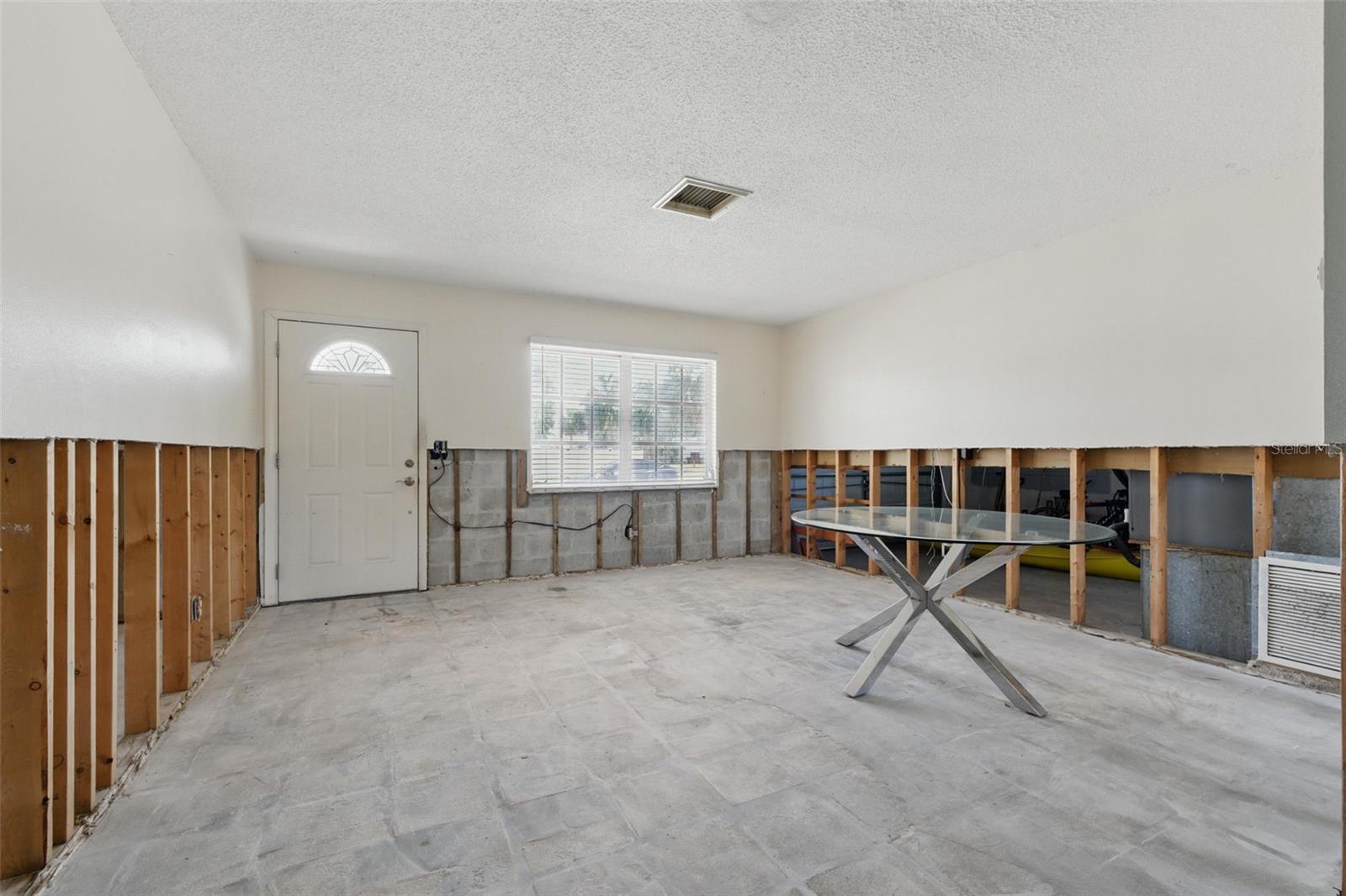 1801 MISSISSIPPI AVE NE, ST PETERSBURG, FL, 33703