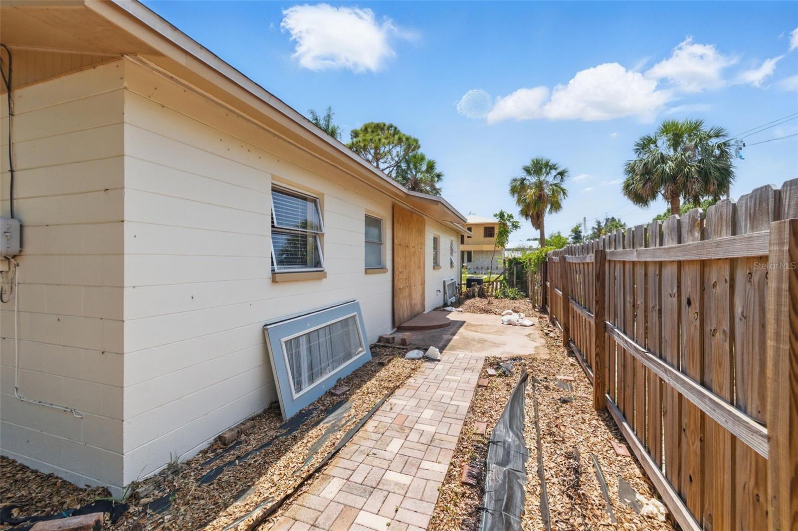 1801 MISSISSIPPI AVE NE, ST PETERSBURG, FL, 33703