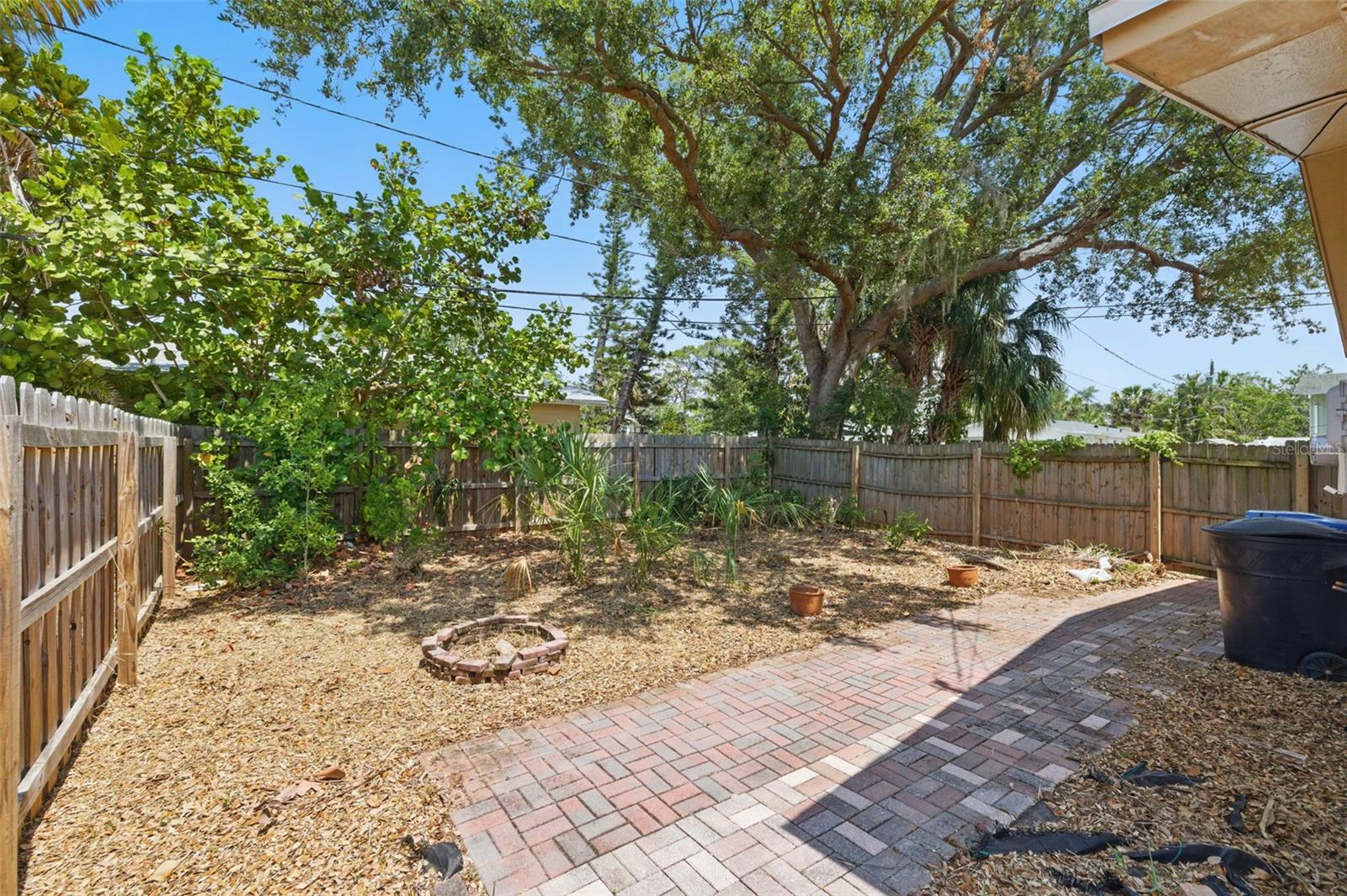 1801 MISSISSIPPI AVE NE, ST PETERSBURG, FL, 33703