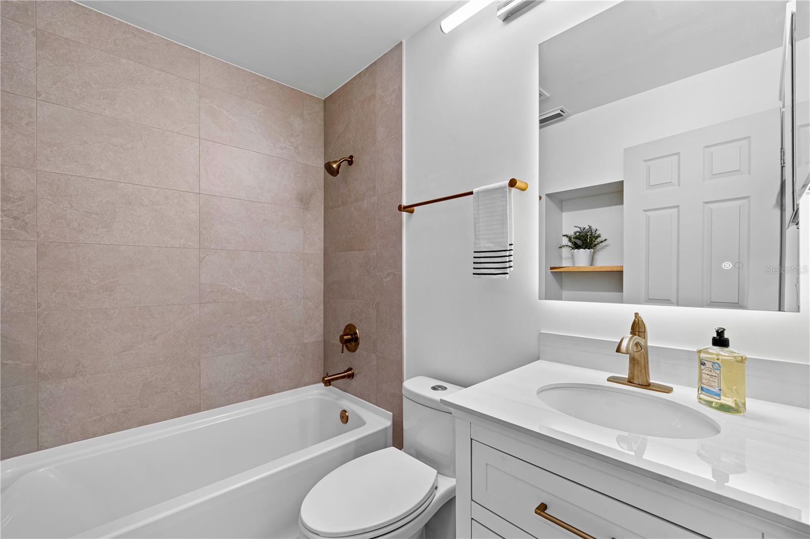 77 FREEPORT, PALM COAST, FL, 32137