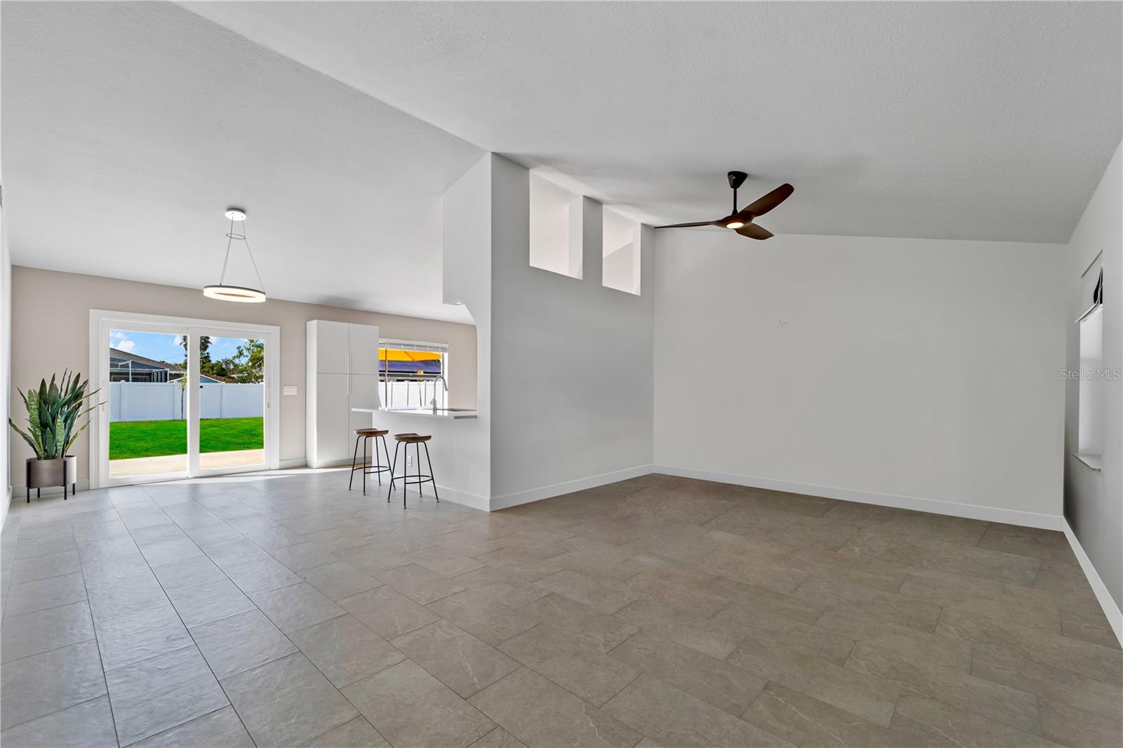 77 FREEPORT, PALM COAST, FL, 32137