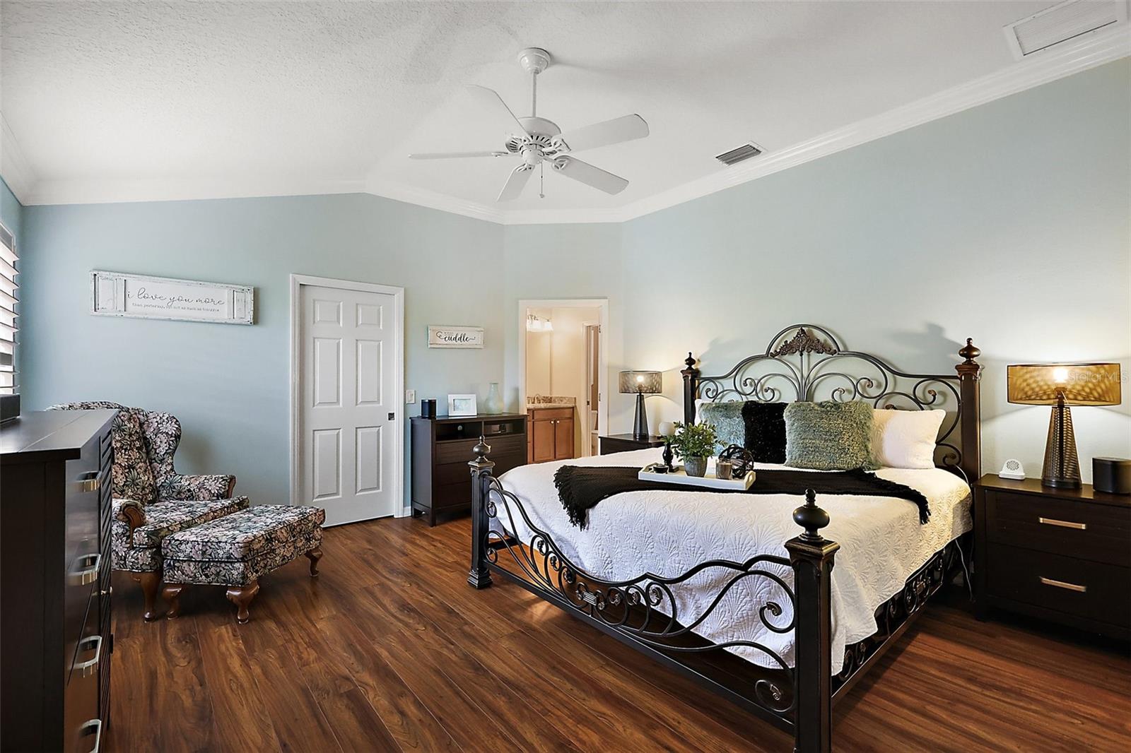 1053 ALCOVE LOOP, THE VILLAGES, FL, 32162