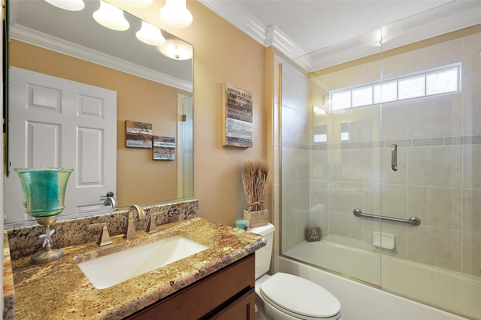 1053 ALCOVE LOOP, THE VILLAGES, FL, 32162