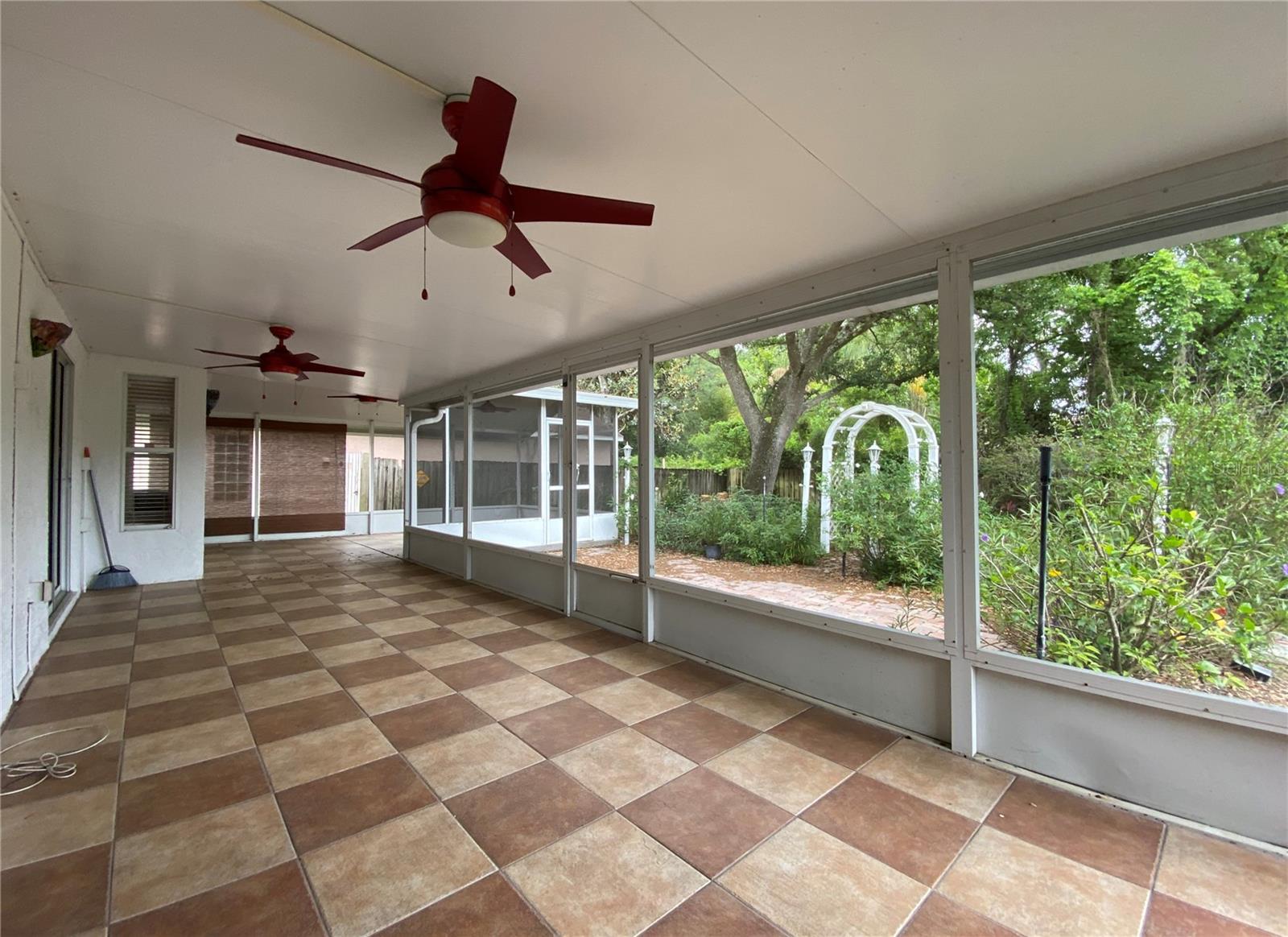 3791 LAKE MIRAGE BLVD, ORLANDO, FL, 32817