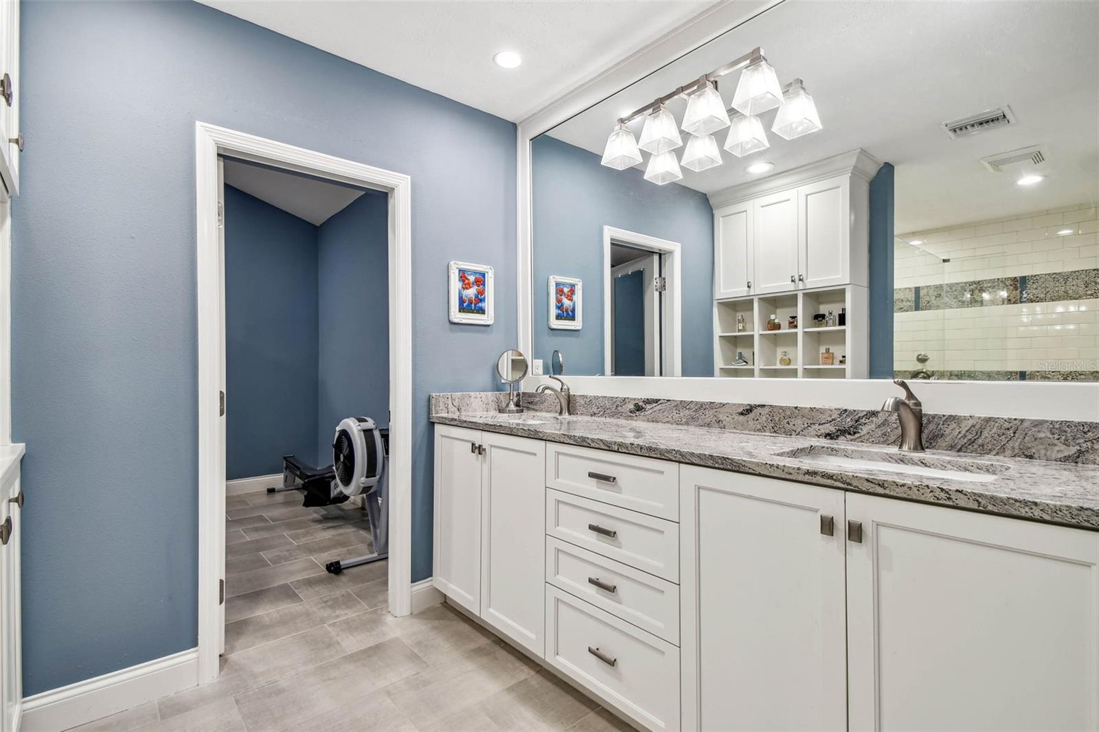 3304 LATANIA DR, TAMPA, FL, 33618