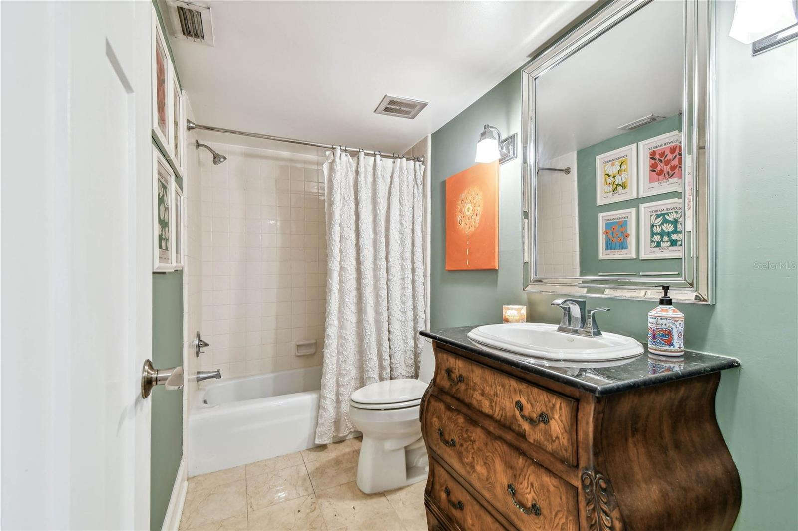 3304 LATANIA DR, TAMPA, FL, 33618