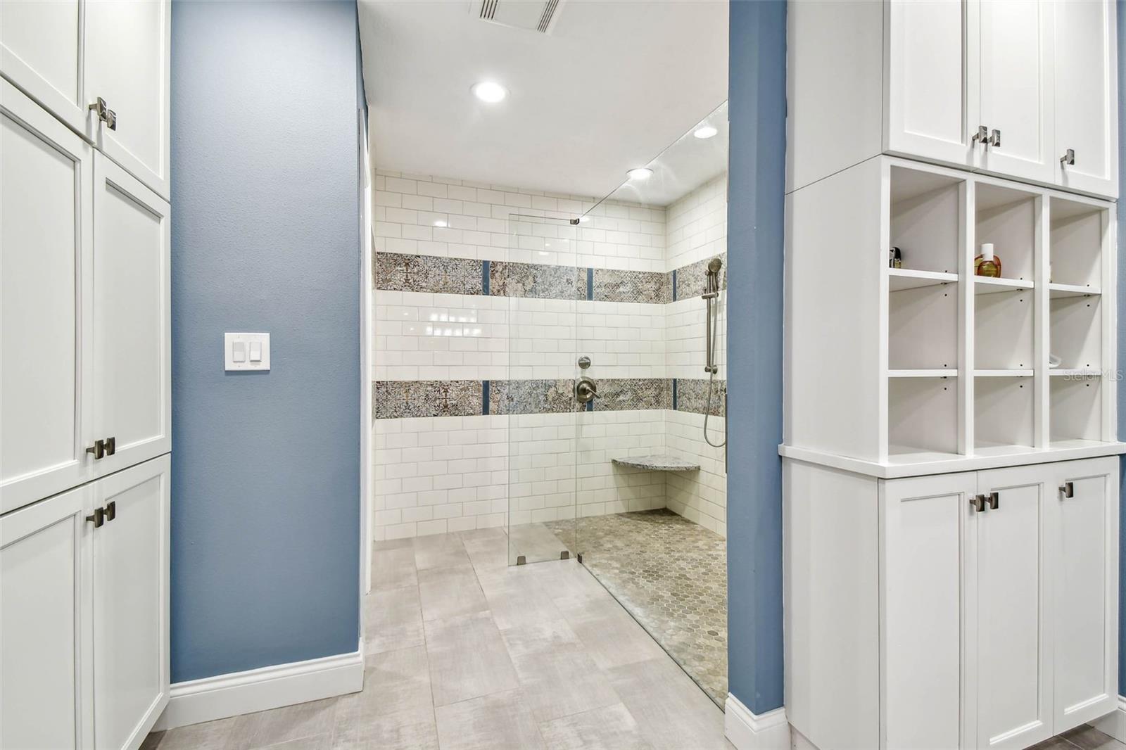 3304 LATANIA DR, TAMPA, FL, 33618