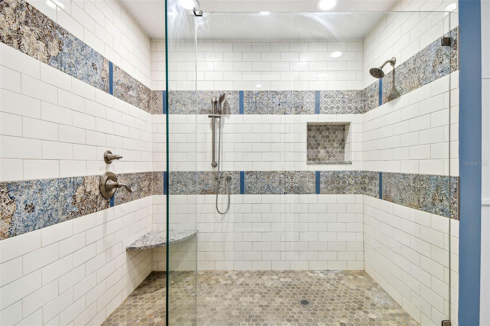 3304 LATANIA DR, TAMPA, FL, 33618