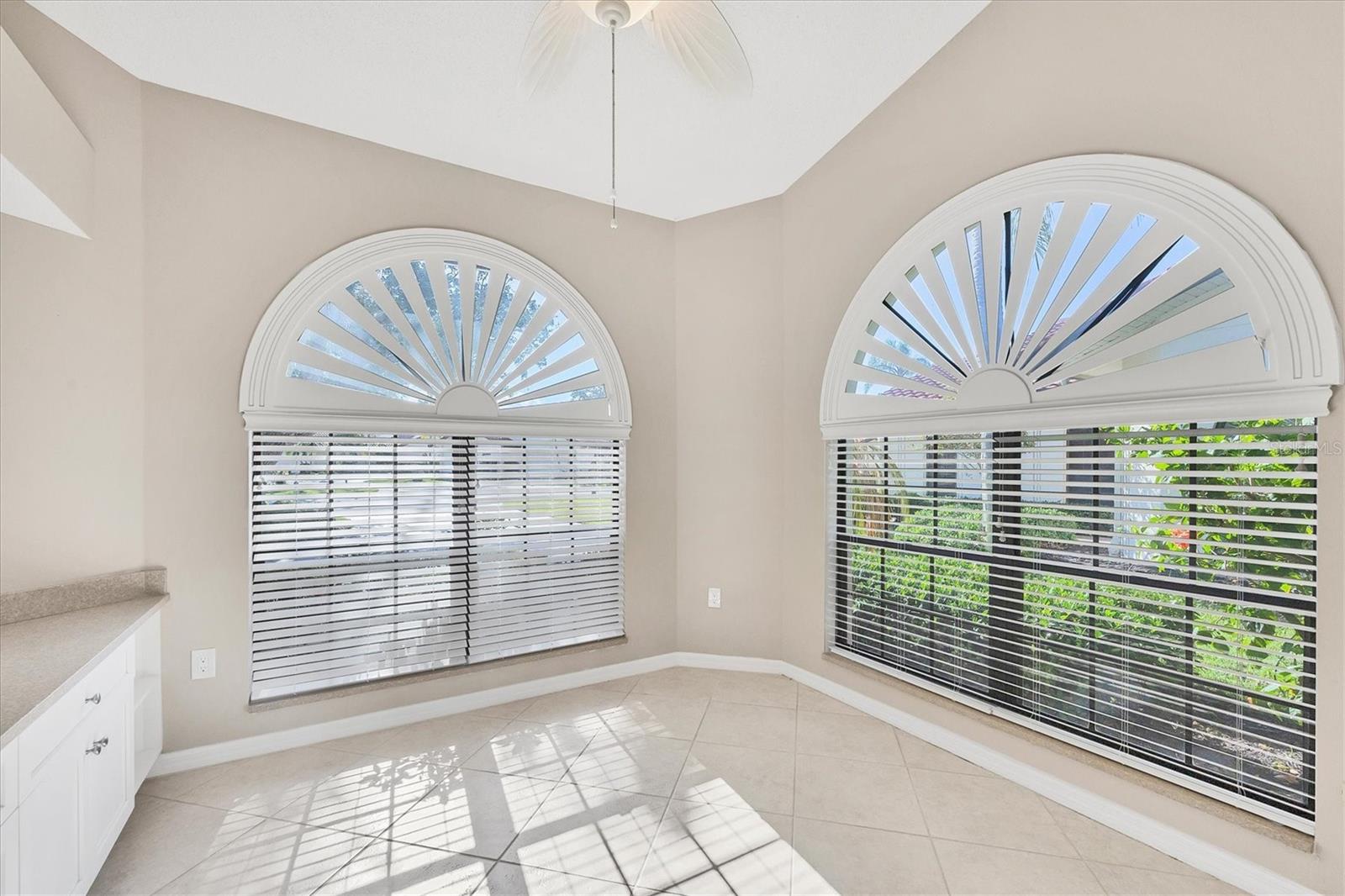 A4652245 Property Photo