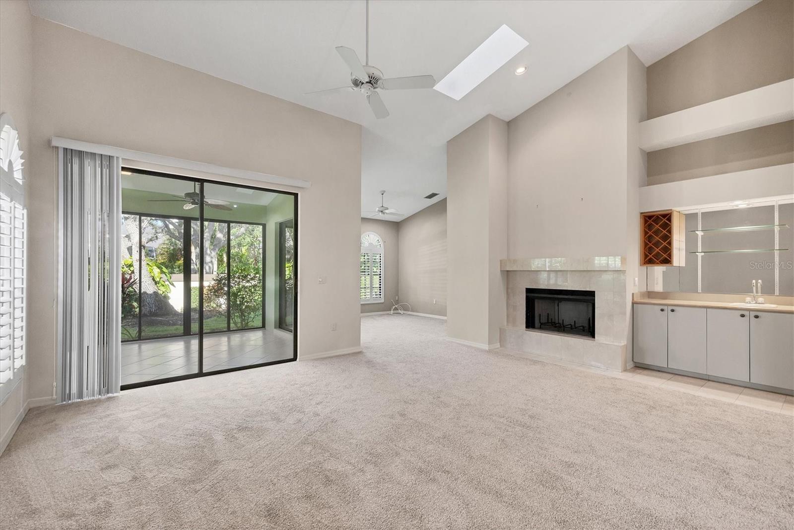 A4652245 Property Photo