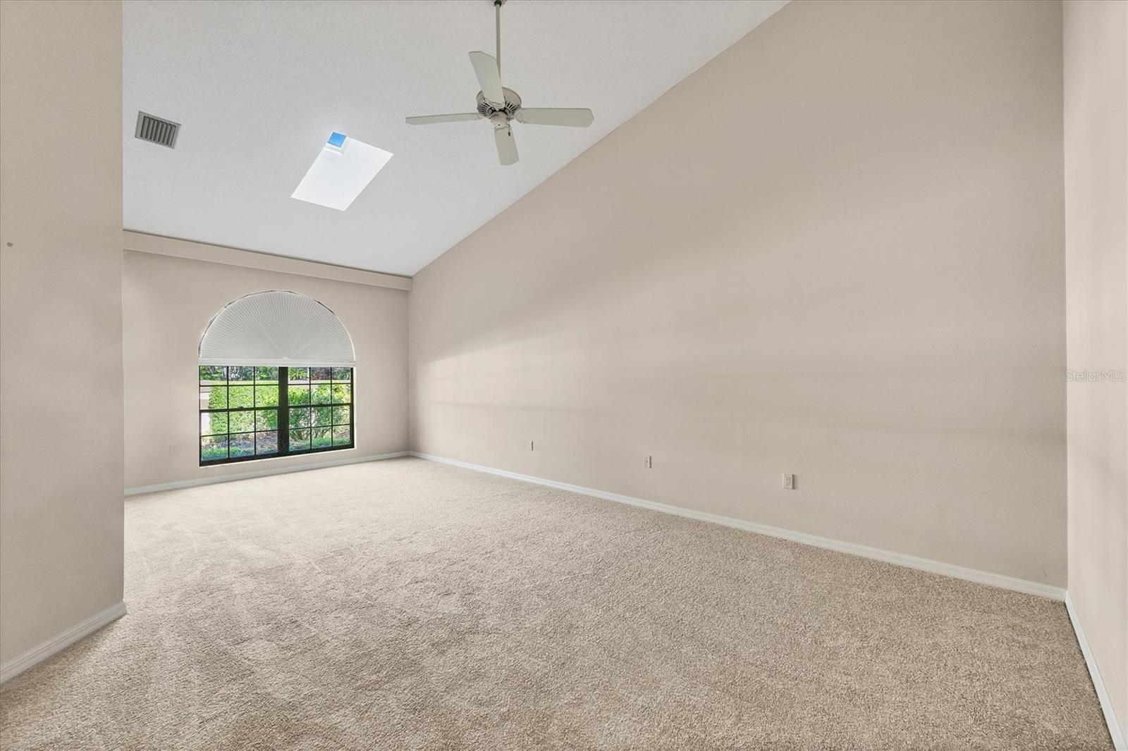 A4652245 Property Photo