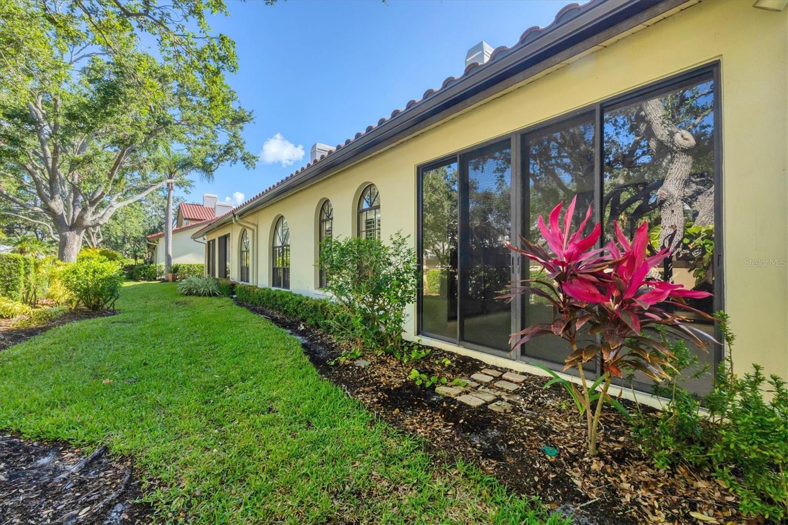 A4652245 Property Photo