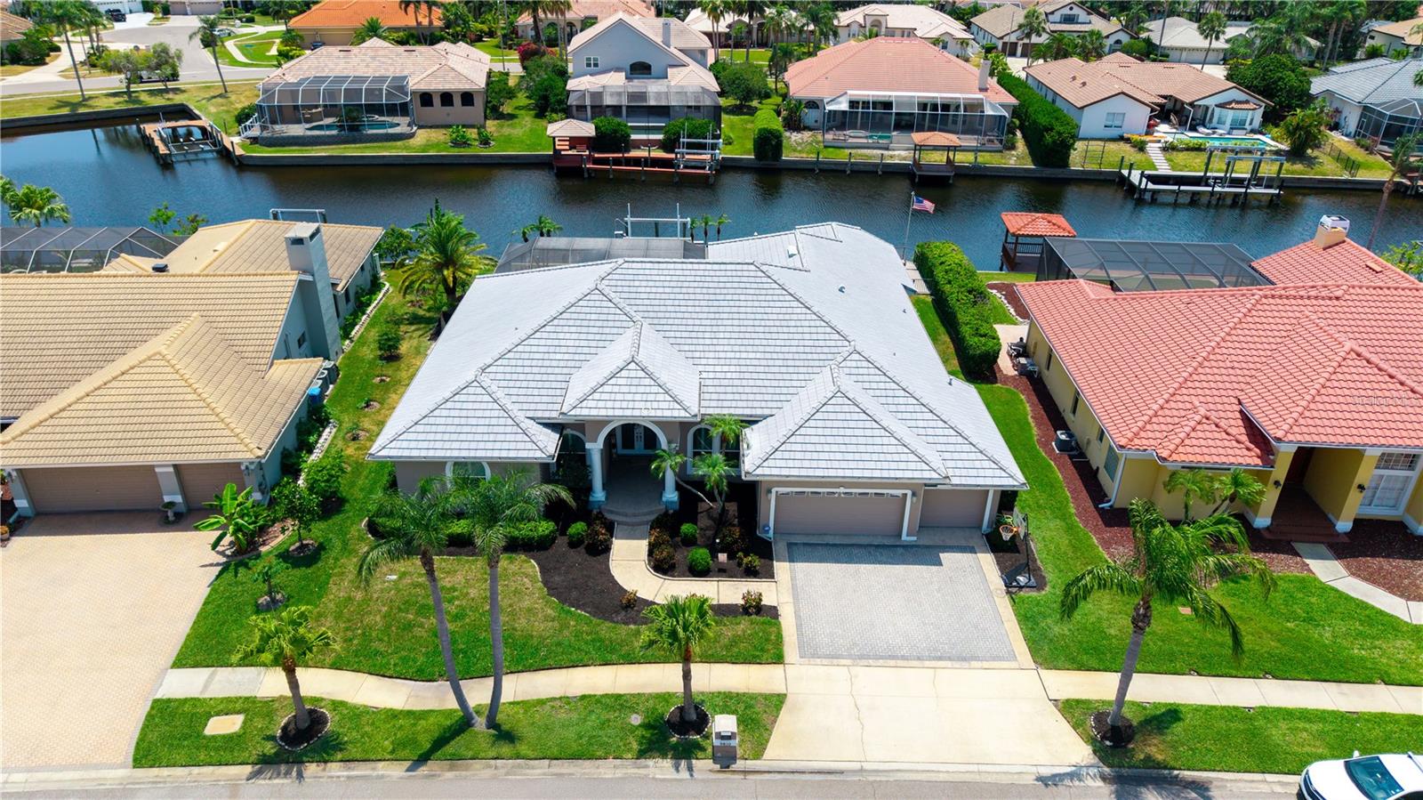 9810 COMPASS POINT WAY, TAMPA, FL, 33615