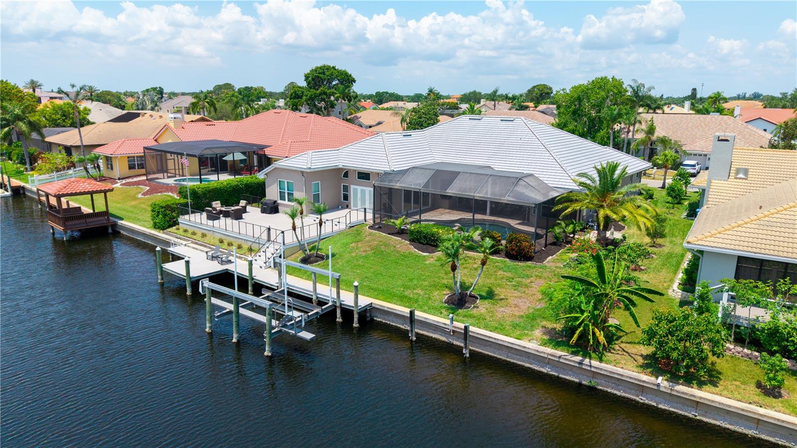 9810 COMPASS POINT WAY, TAMPA, FL, 33615