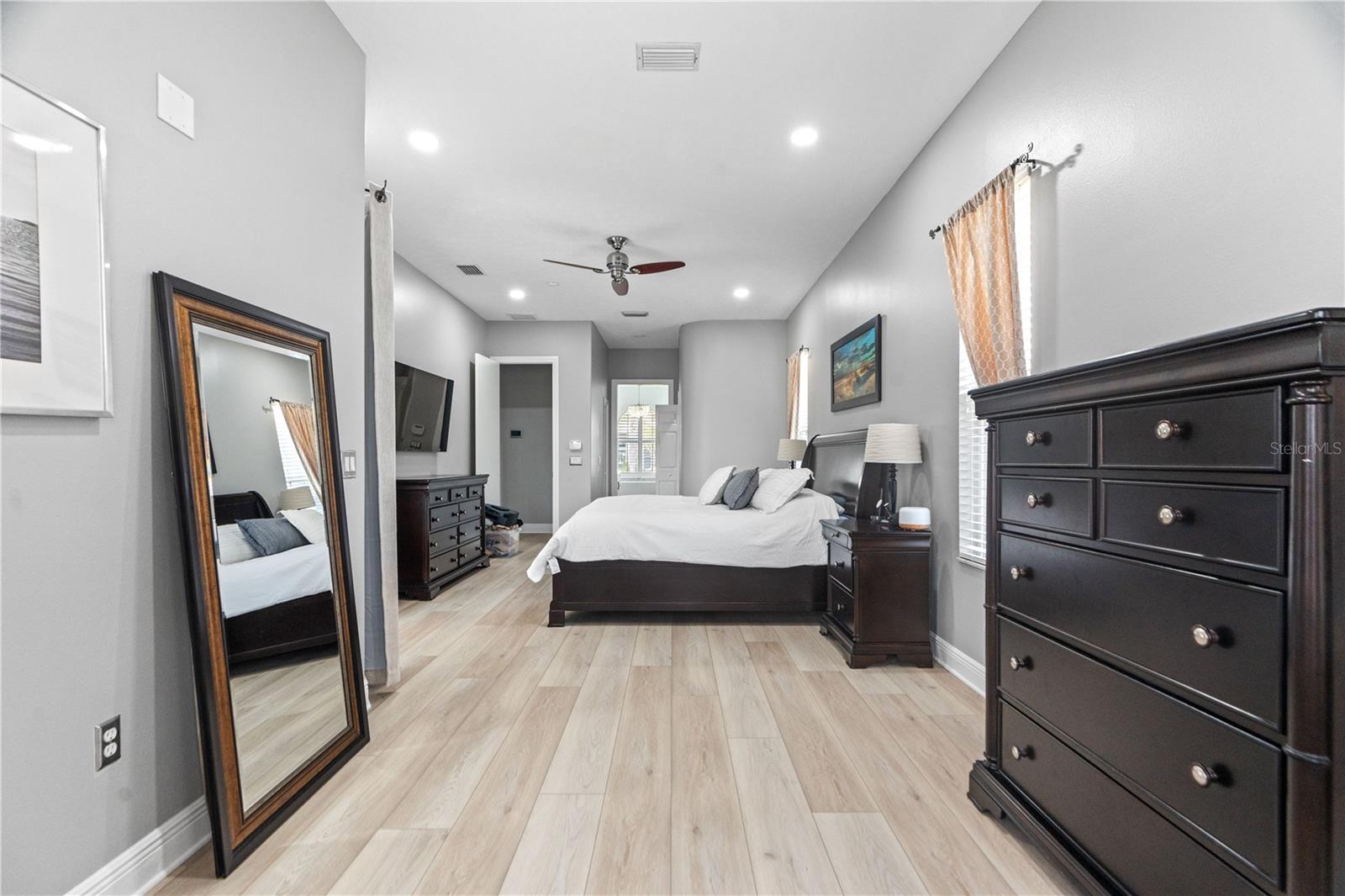 9810 COMPASS POINT WAY, TAMPA, FL, 33615