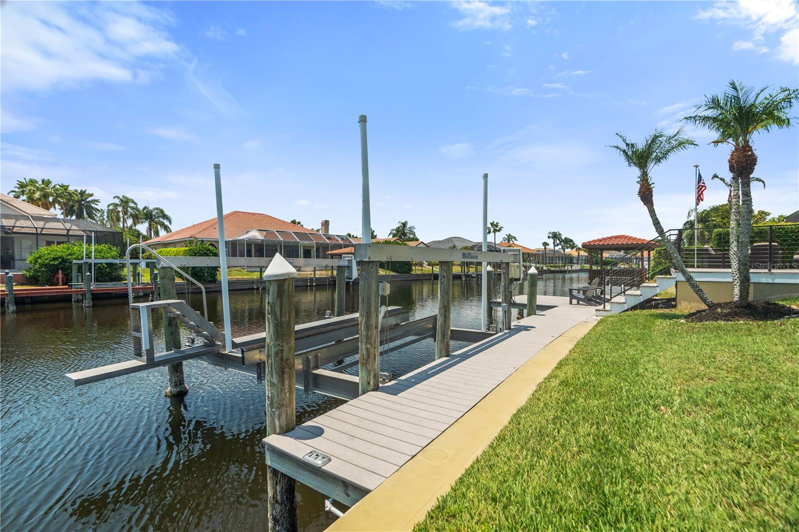 9810 COMPASS POINT WAY, TAMPA, FL, 33615