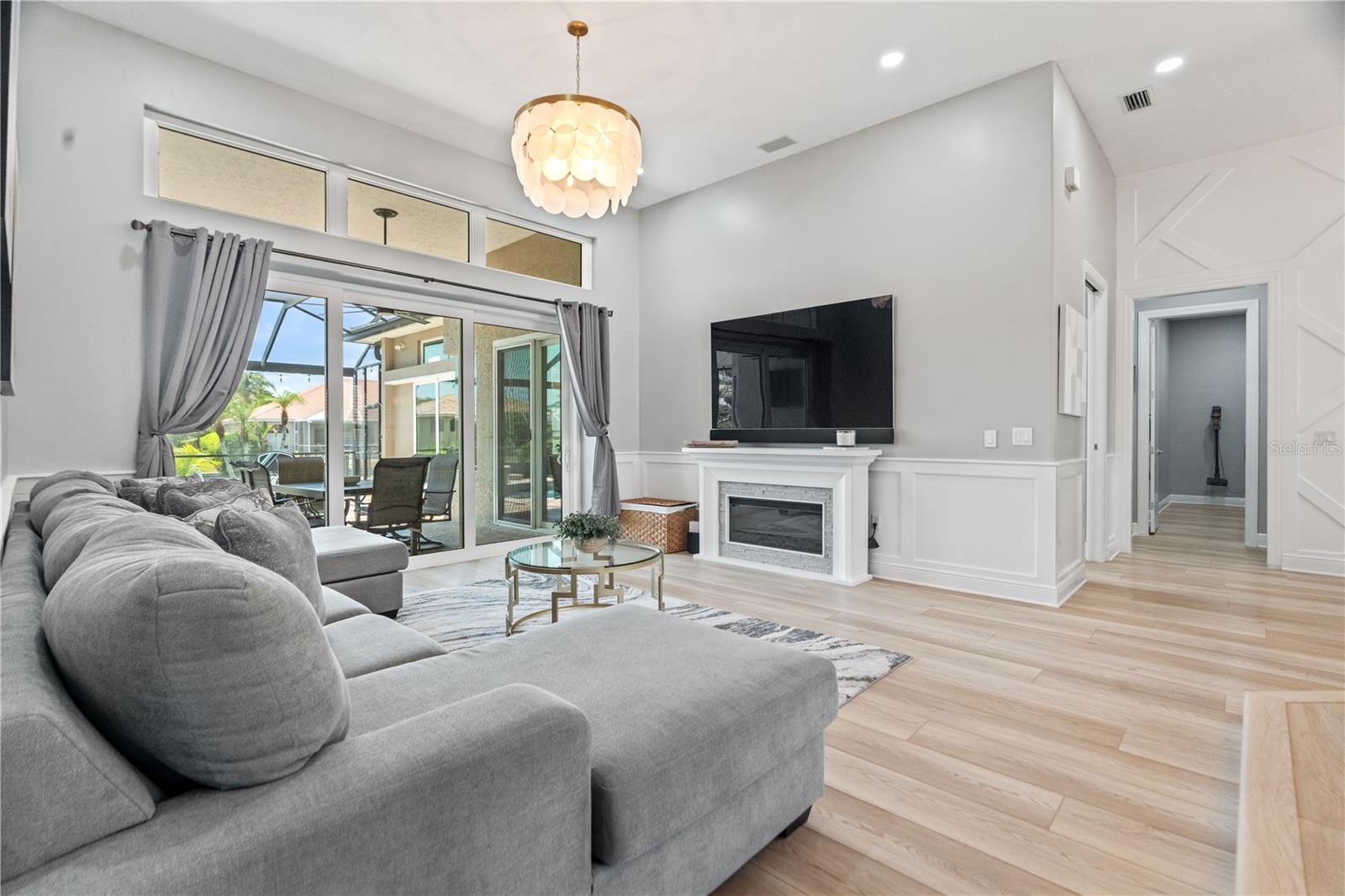 9810 COMPASS POINT WAY, TAMPA, FL, 33615