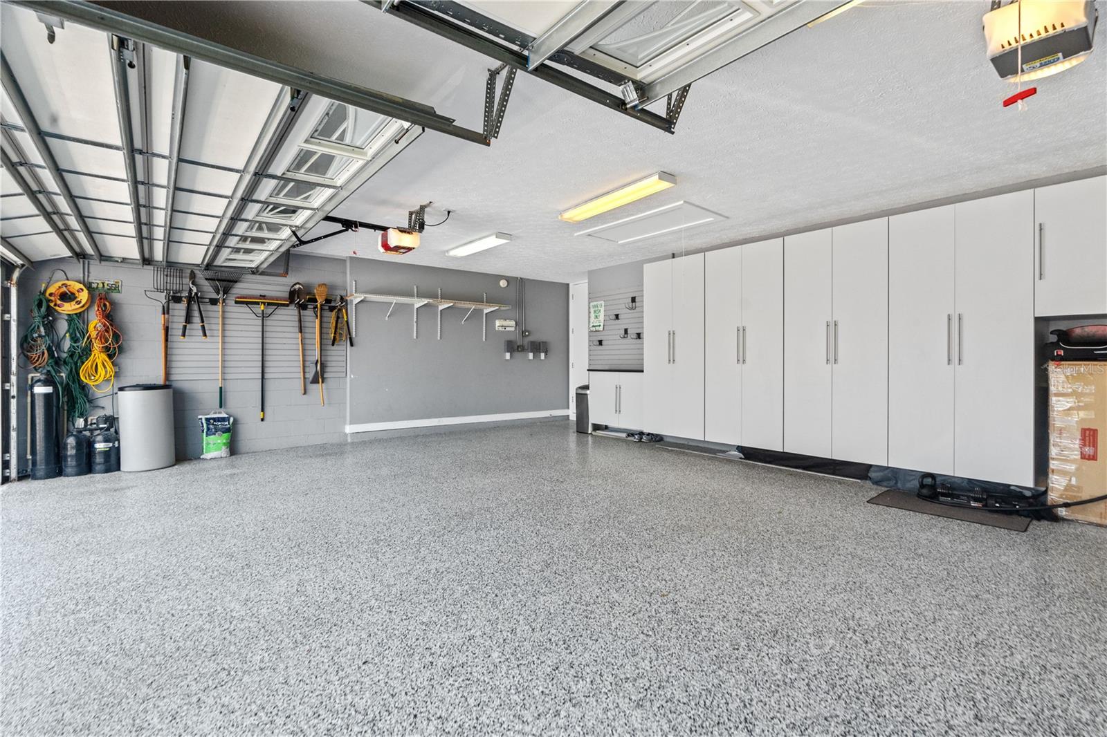 9810 COMPASS POINT WAY, TAMPA, FL, 33615