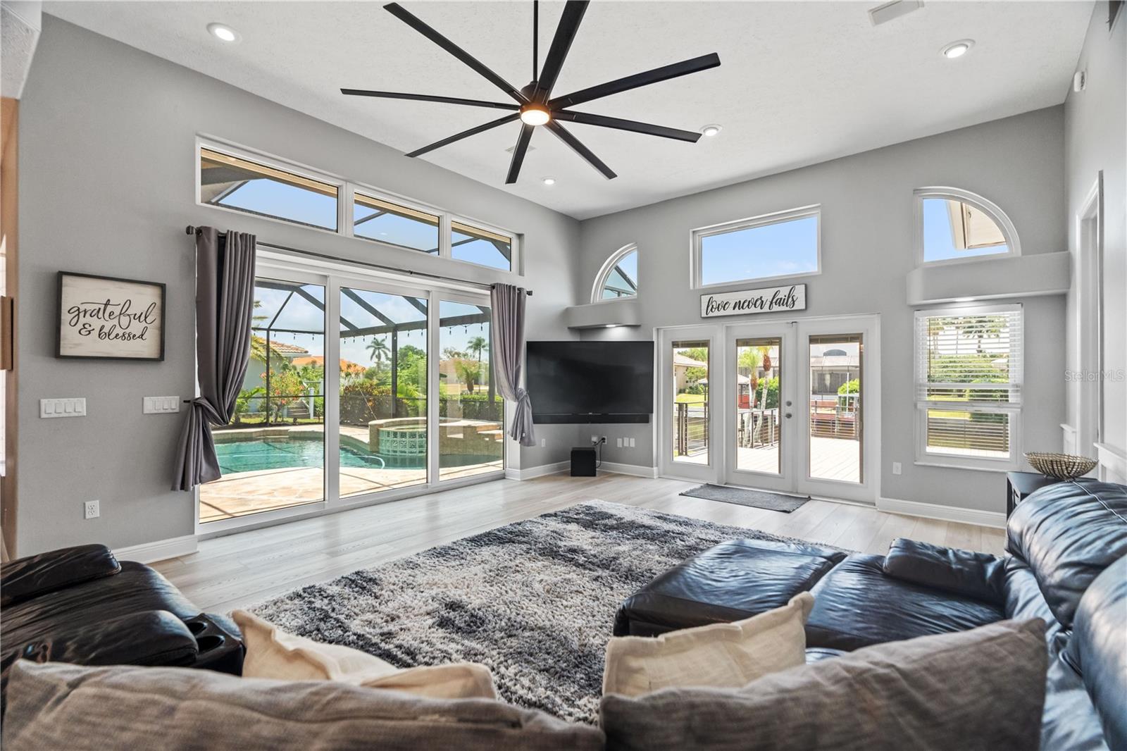 9810 COMPASS POINT WAY, TAMPA, FL, 33615