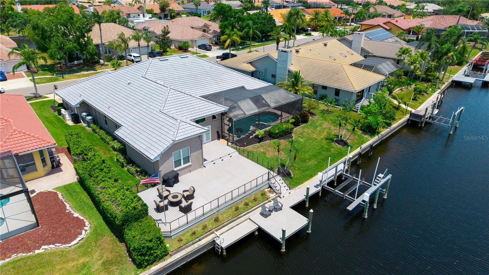 9810 COMPASS POINT WAY, TAMPA, FL, 33615