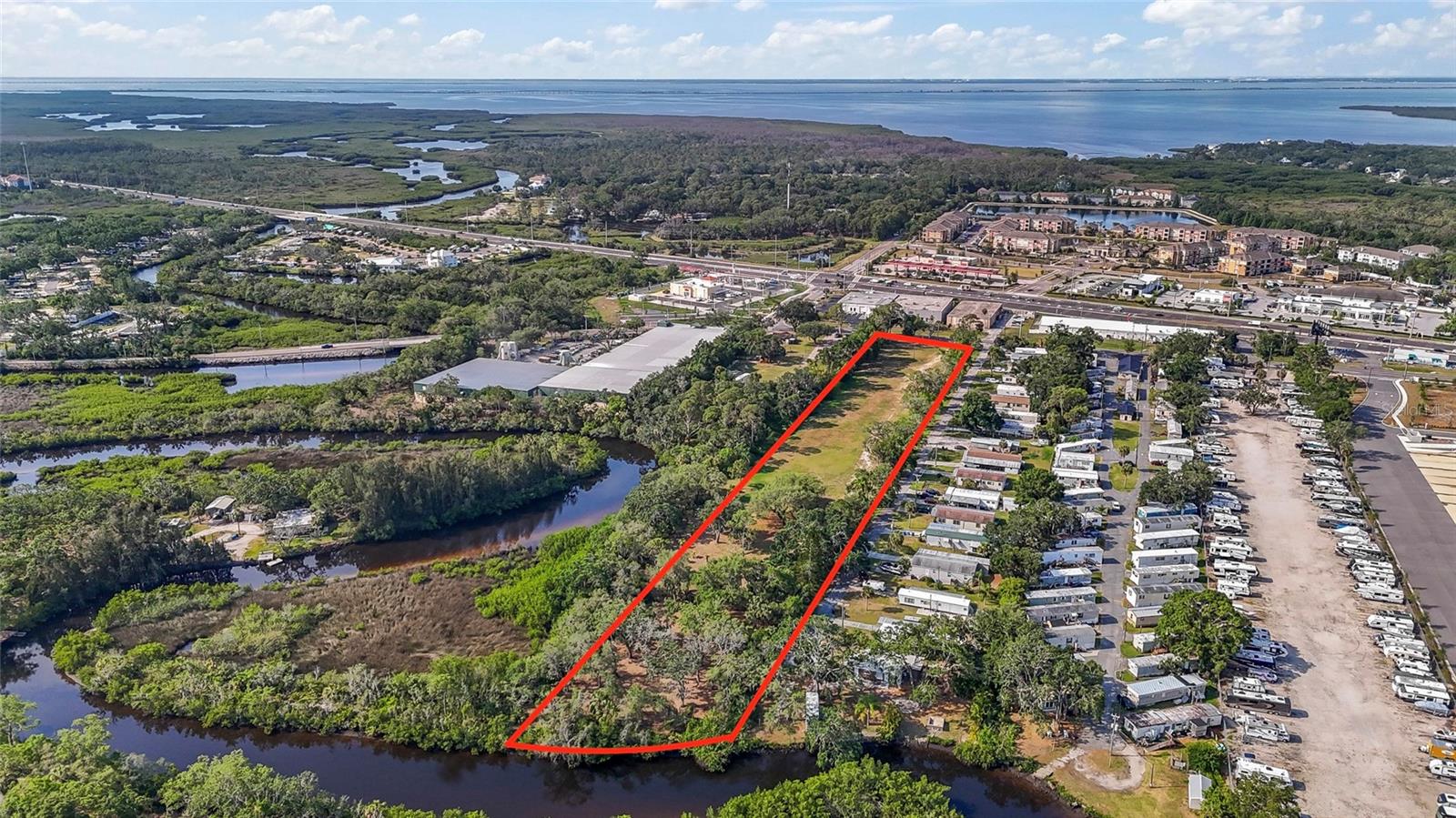 13025 MEMORIAL HWY, TAMPA, FL, 33635