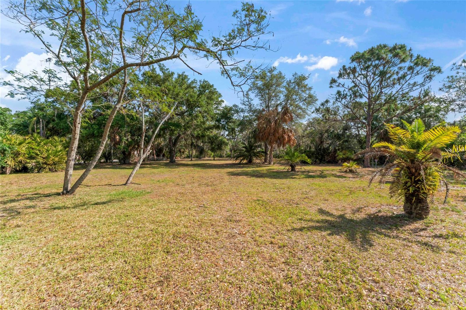 13025 MEMORIAL HWY, TAMPA, FL, 33635