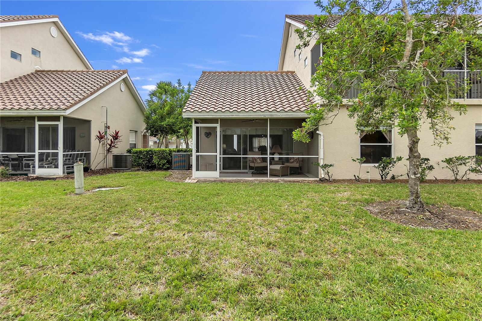 7637 SWEETBAY CIR, BRADENTON, FL, 34203