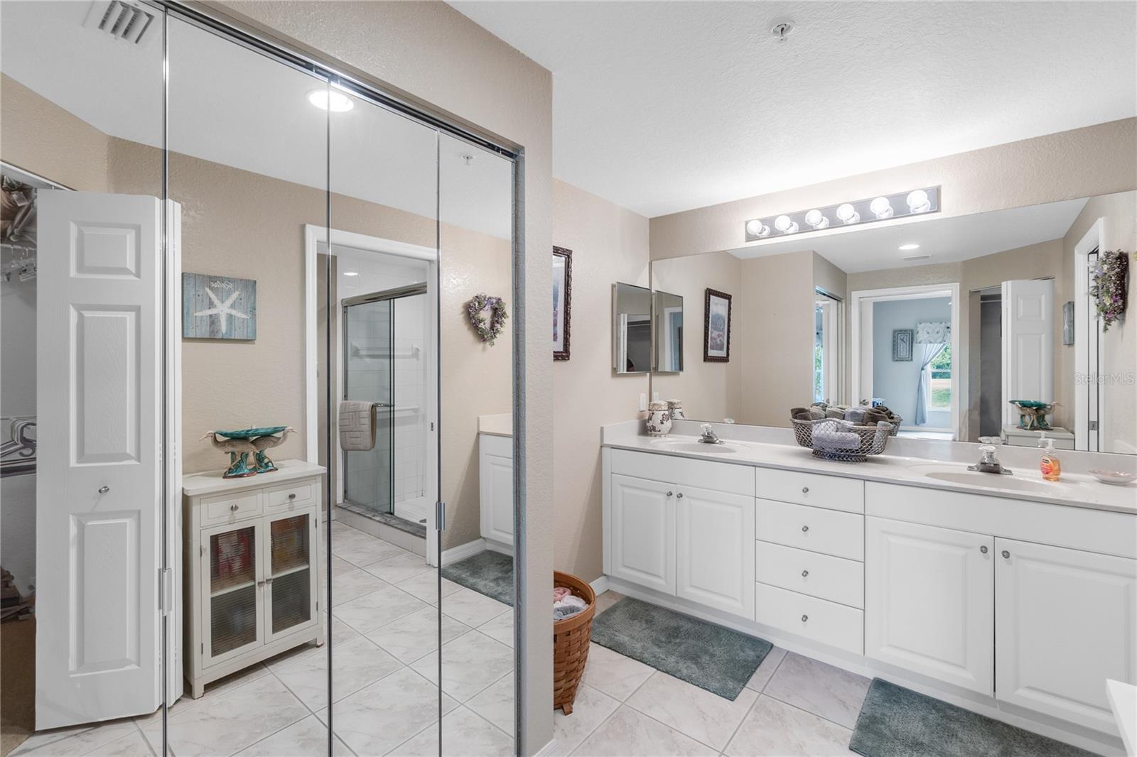 7637 SWEETBAY CIR, BRADENTON, FL, 34203