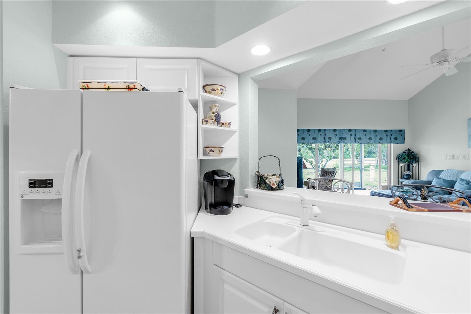 7637 SWEETBAY CIR, BRADENTON, FL, 34203