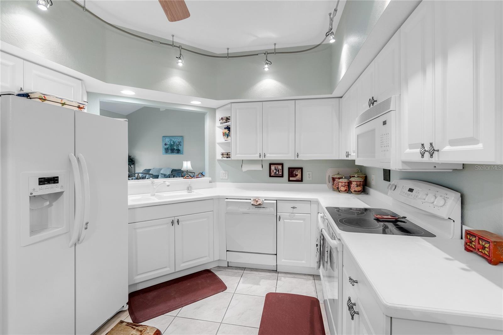 7637 SWEETBAY CIR, BRADENTON, FL, 34203