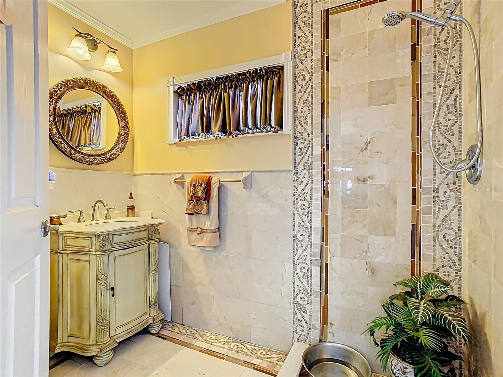 5852 MEDINAH WAY, ORLANDO, FL, 32819