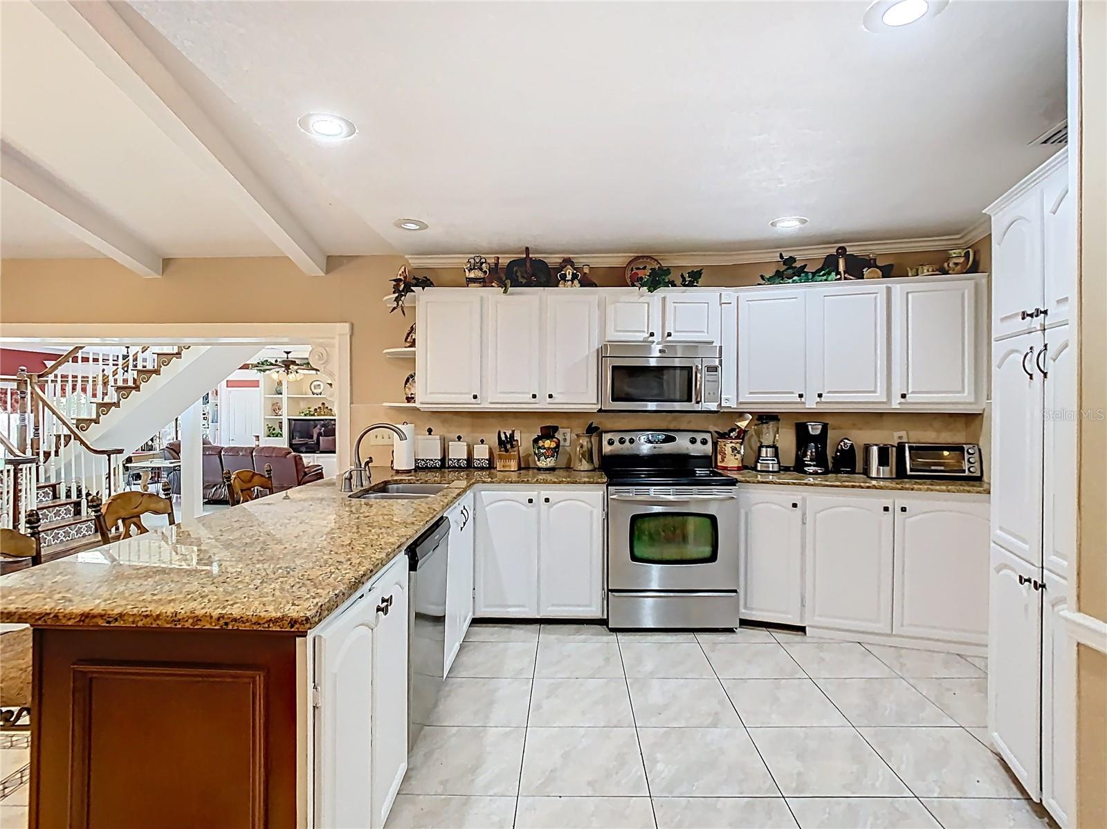 5852 MEDINAH WAY, ORLANDO, FL, 32819