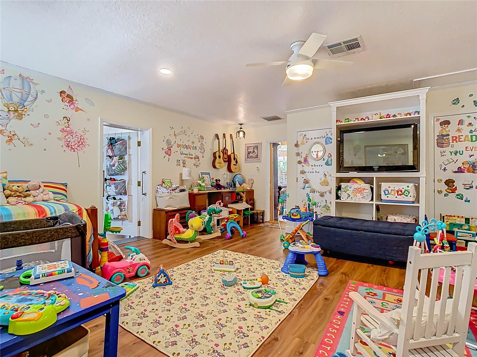 5852 MEDINAH WAY, ORLANDO, FL, 32819