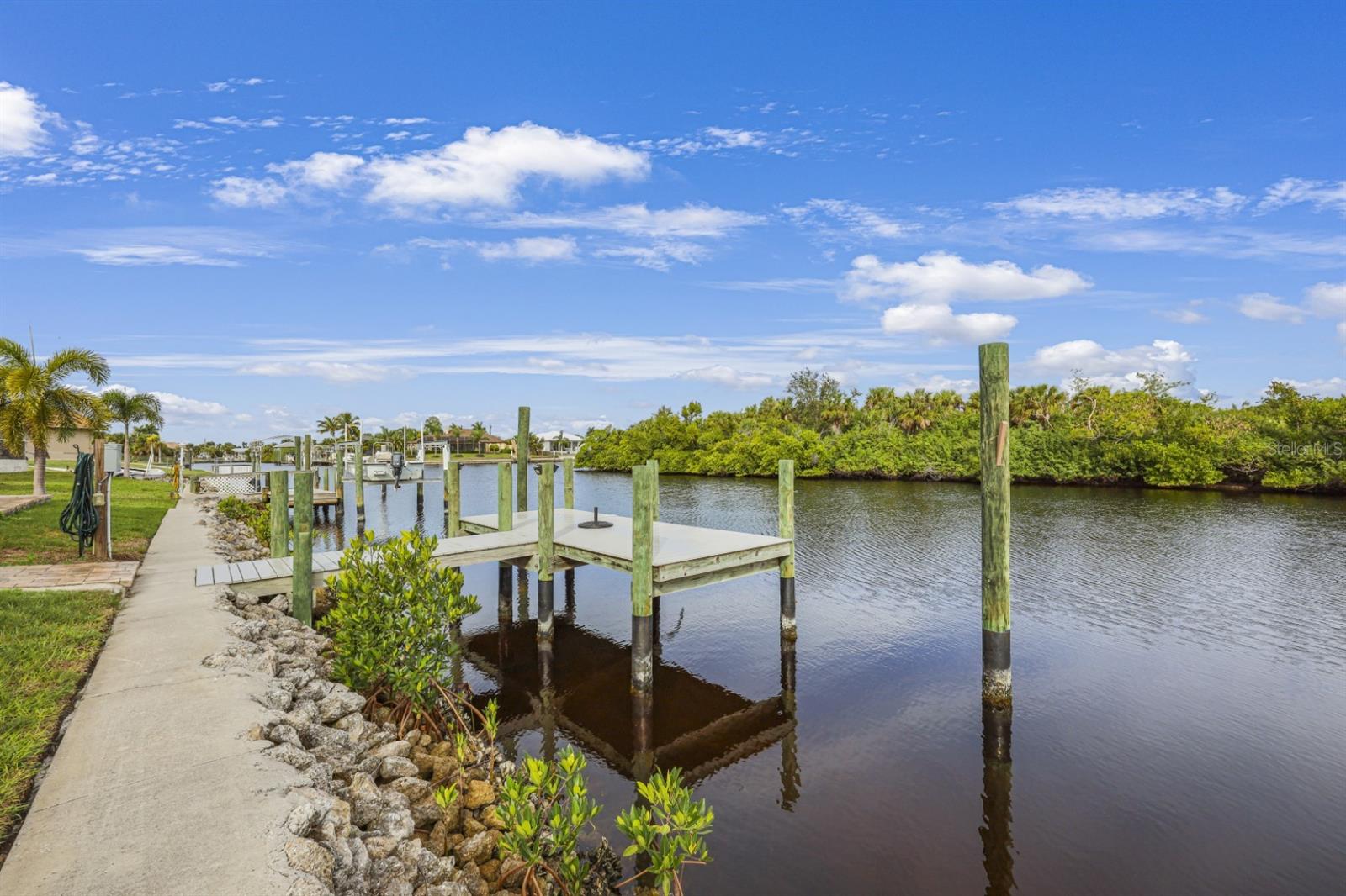 19246 MOORE HAVEN CT, PORT CHARLOTTE, FL, 33948