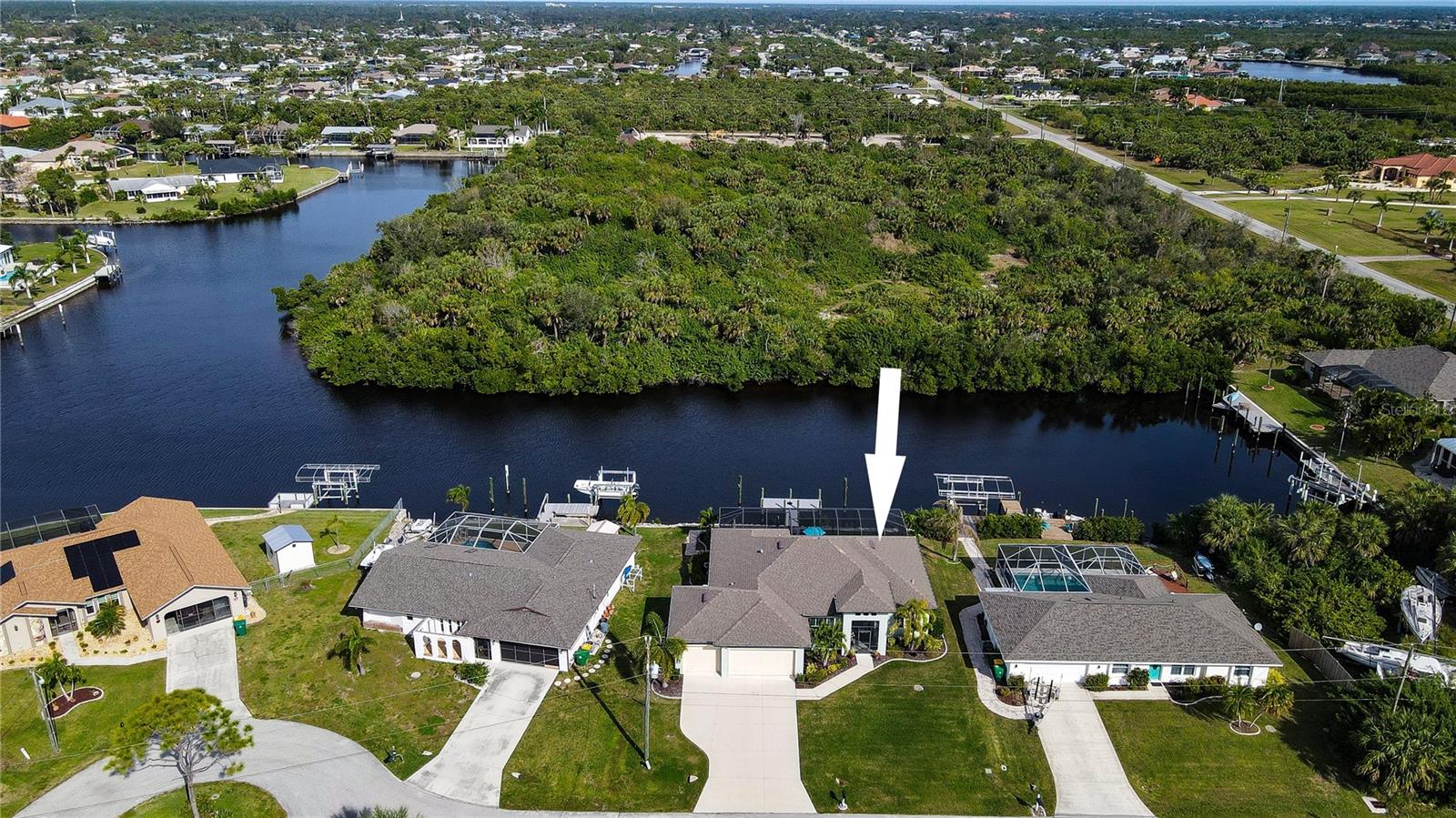 19246 MOORE HAVEN CT, PORT CHARLOTTE, FL, 33948