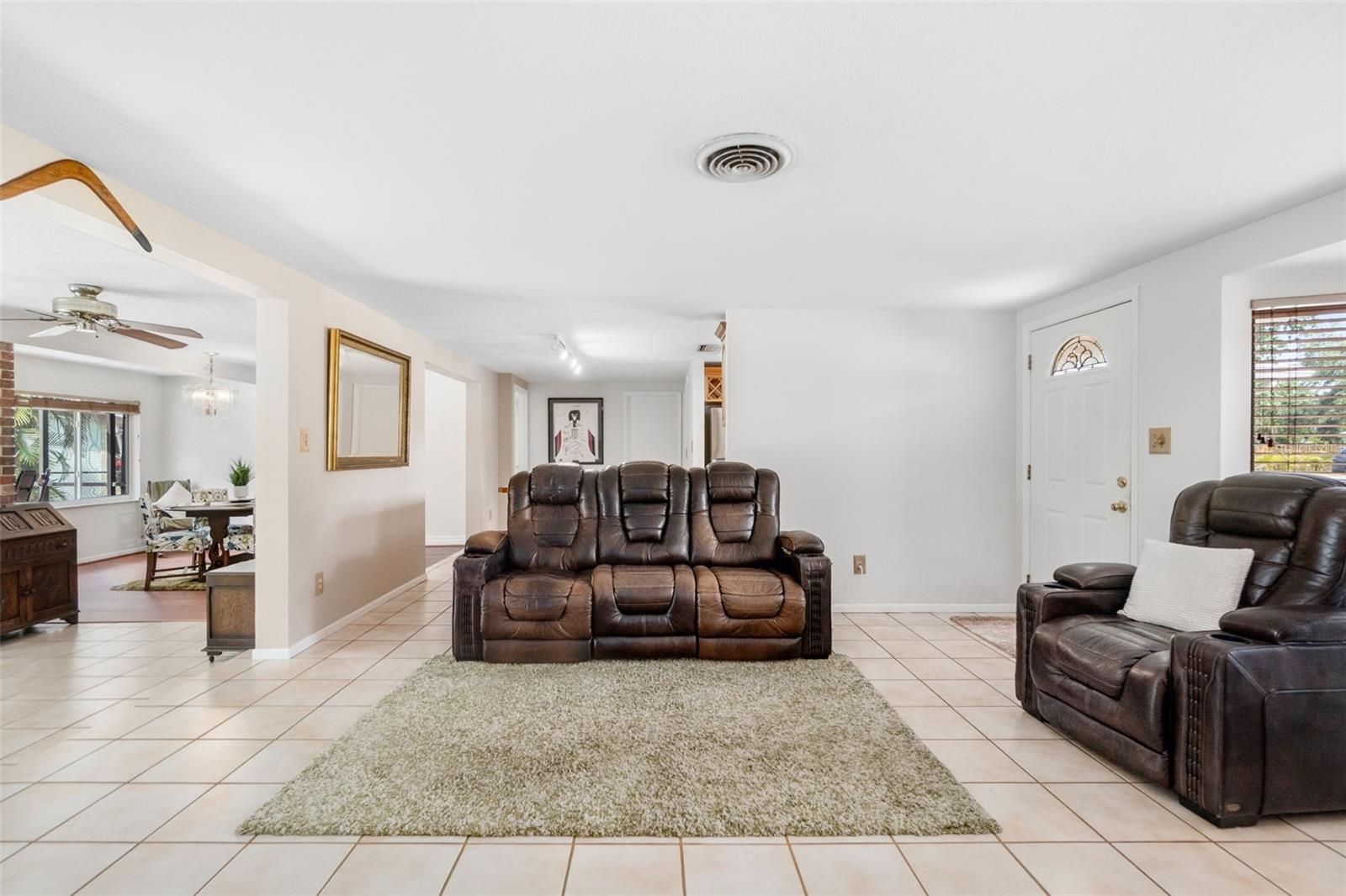 2726 SILVER KING WAY, SARASOTA, FL, 34231