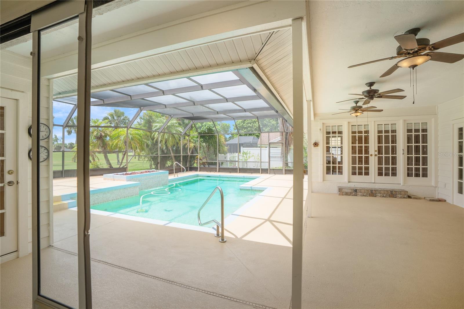 A4652302 Property Photo