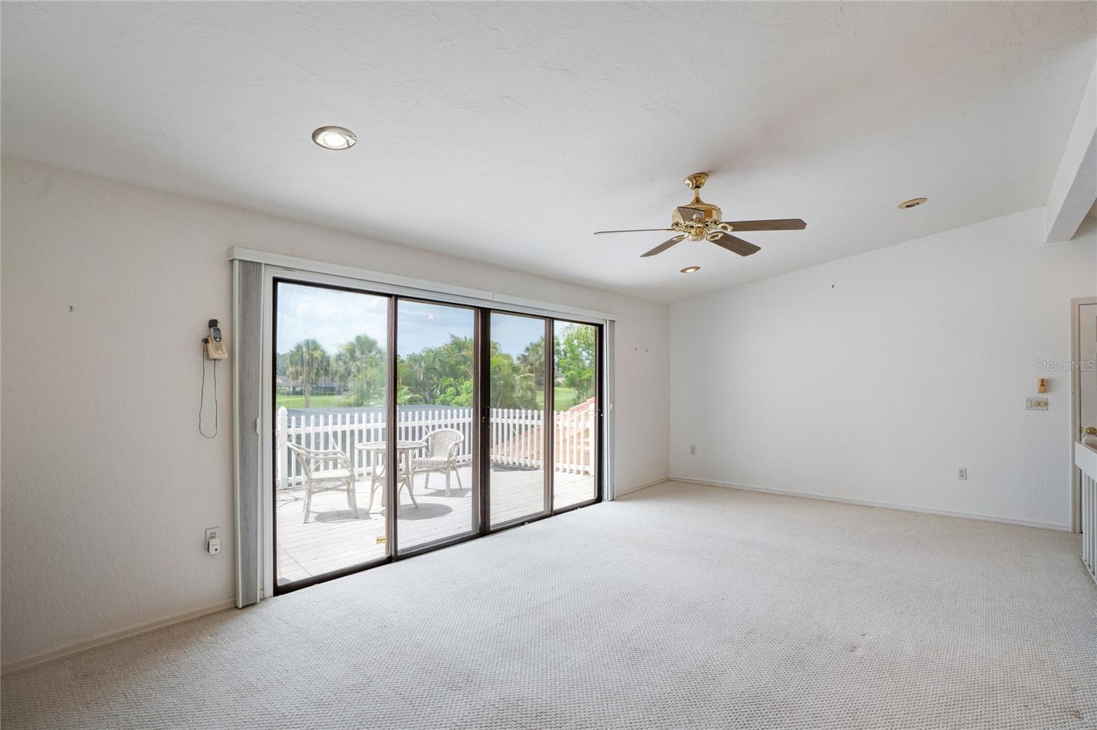 A4652302 Property Photo