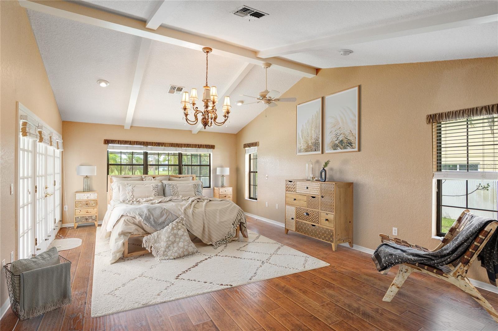 A4652302 Property Photo