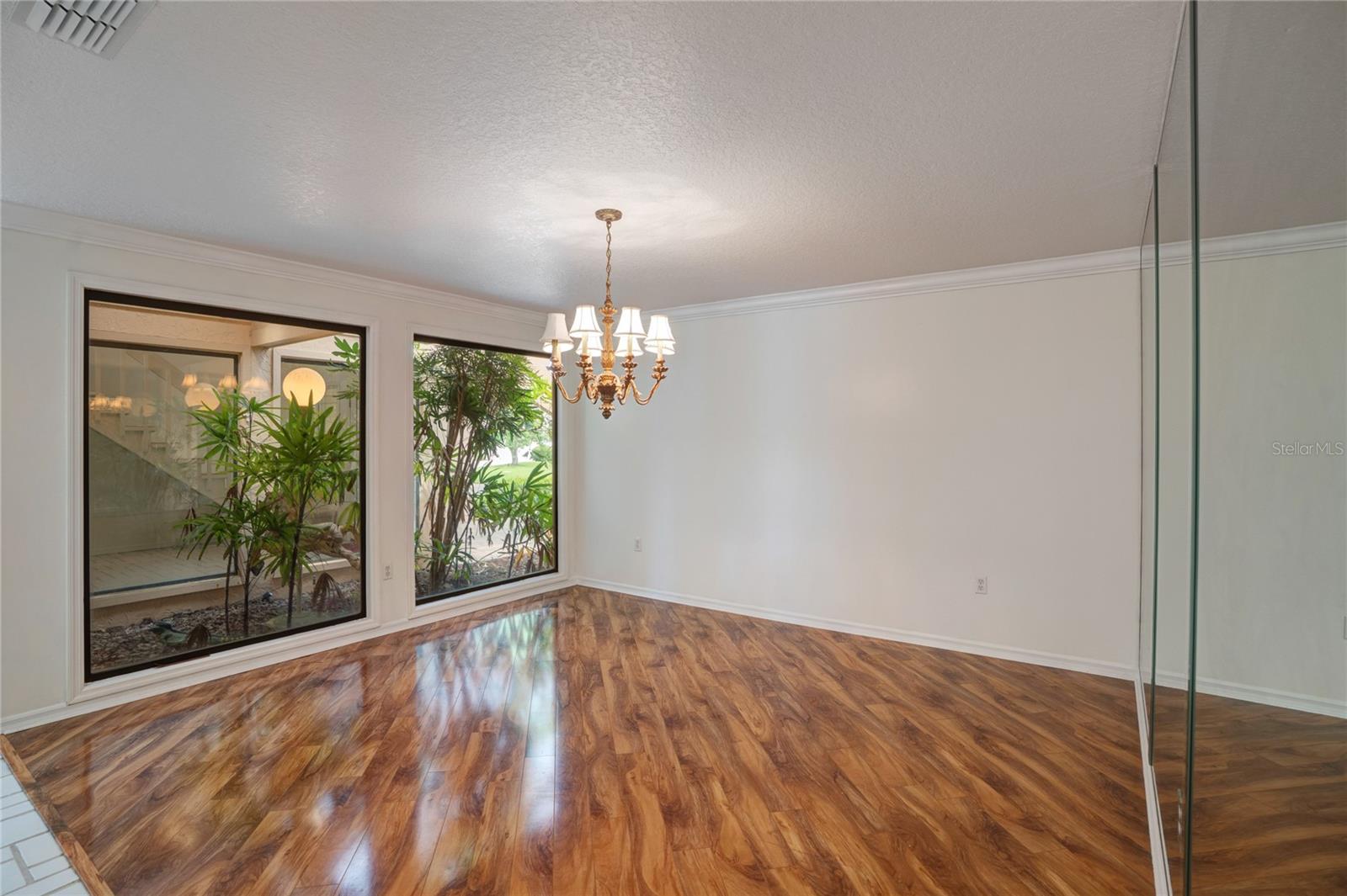 A4652302 Property Photo