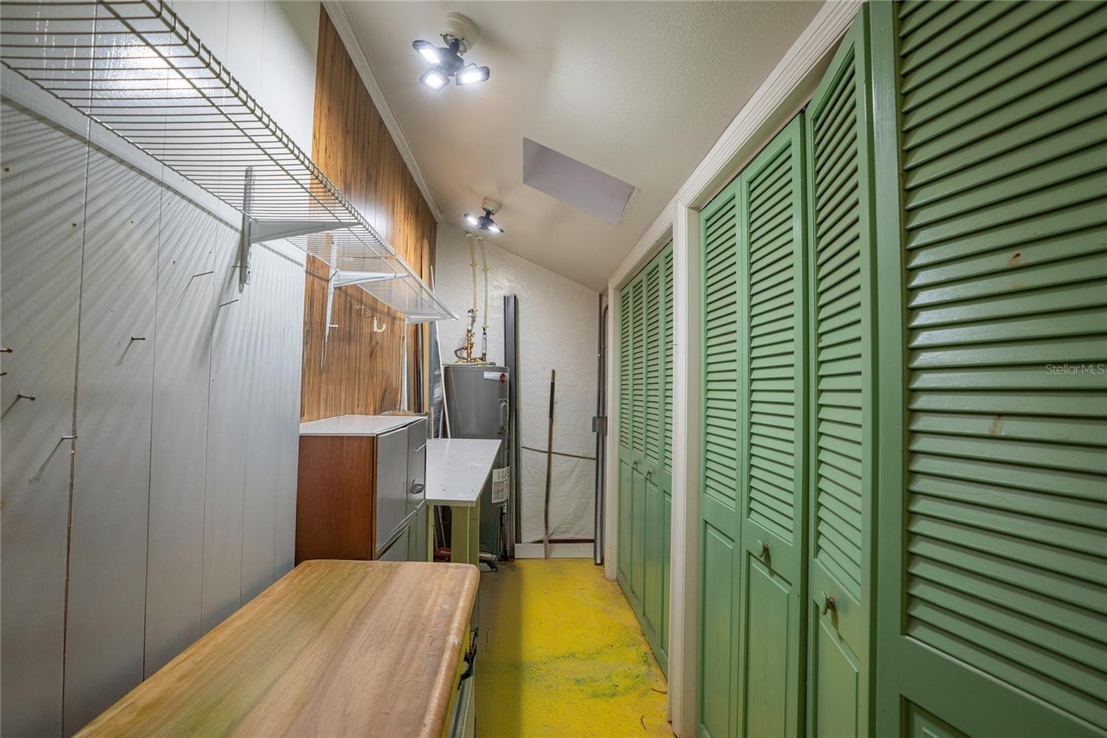 A4652302 Property Photo