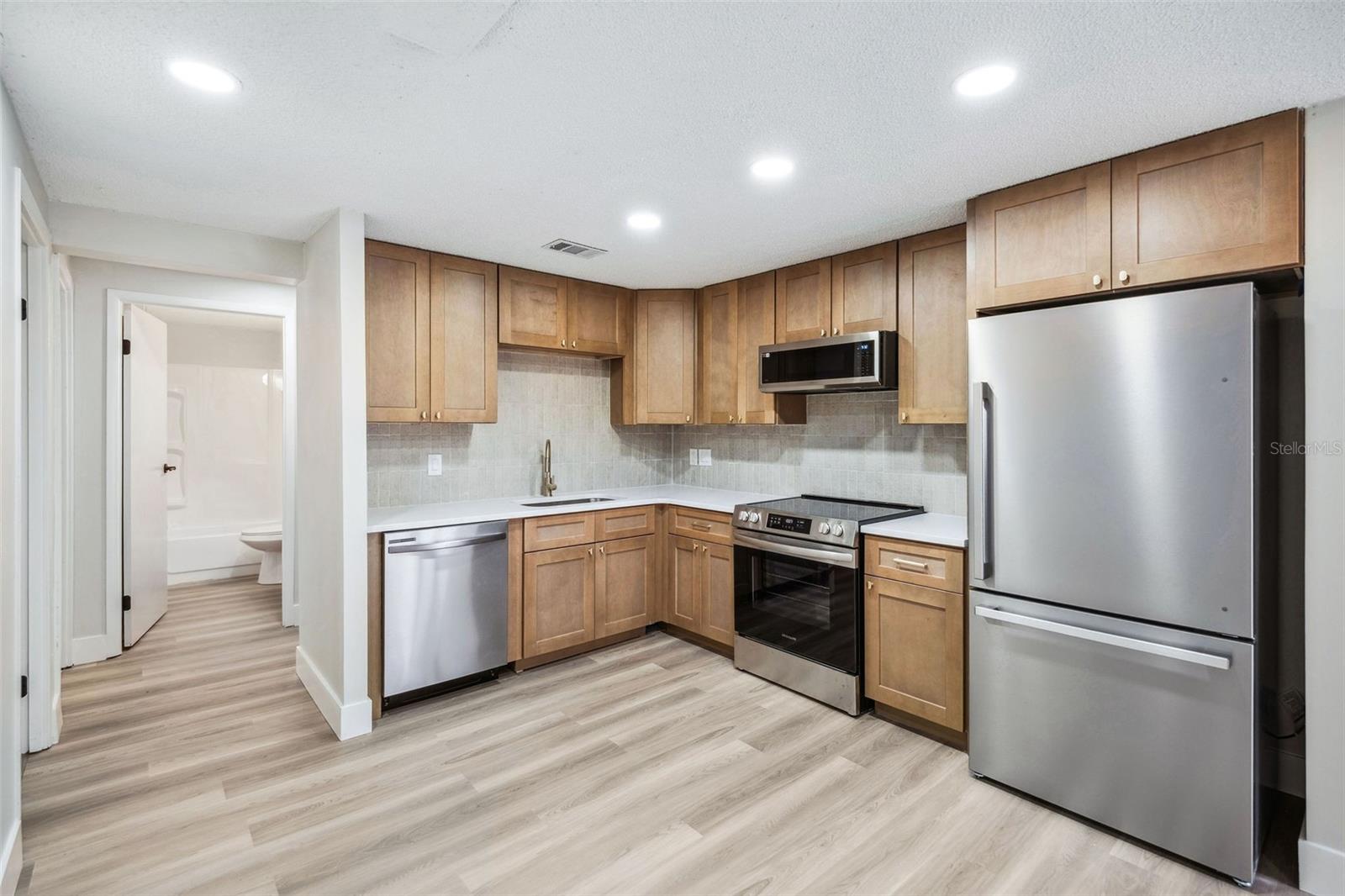 1957 DELOY DR, DAYTONA BEACH, FL, 32119