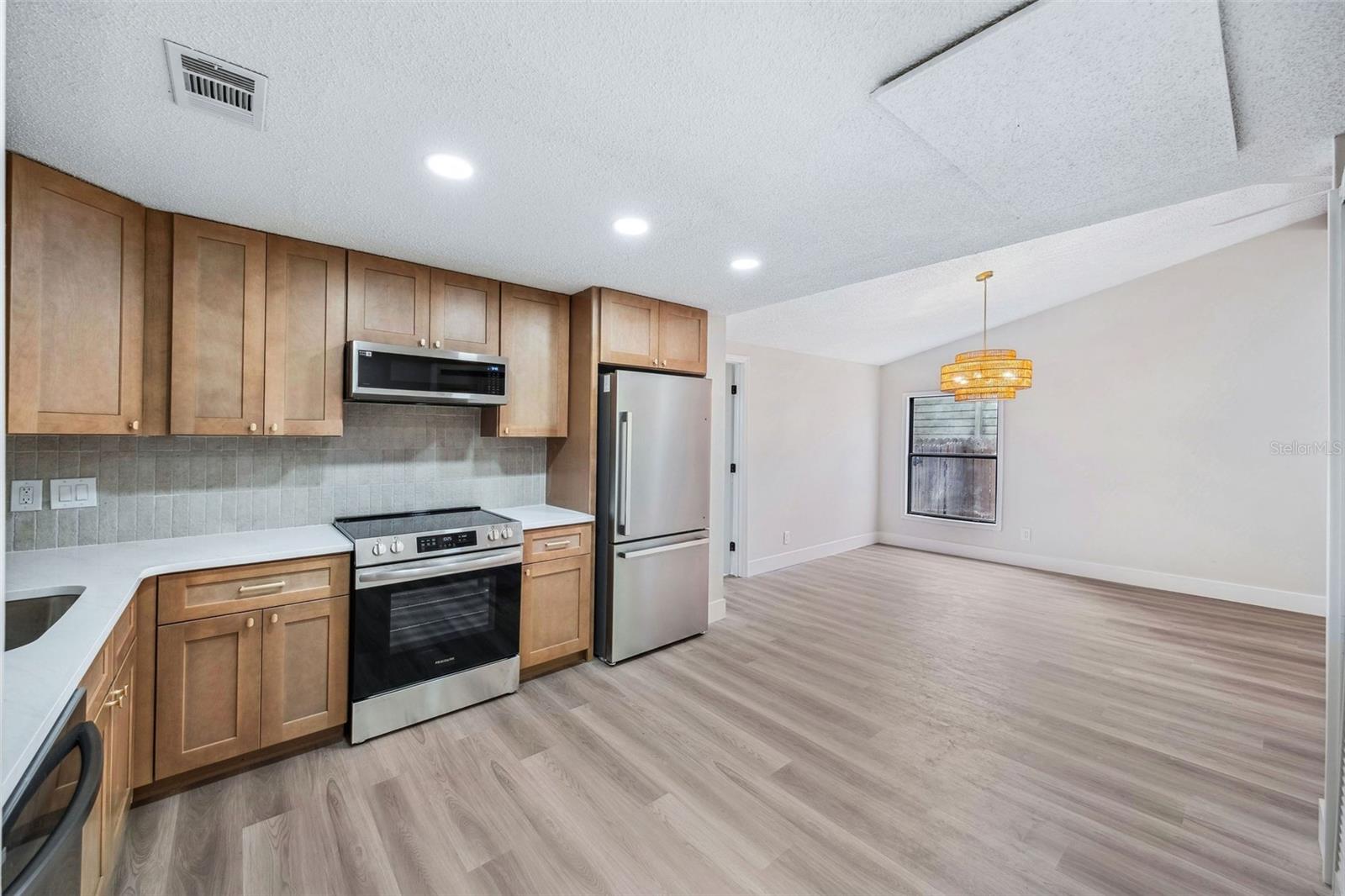 1957 DELOY DR, DAYTONA BEACH, FL, 32119