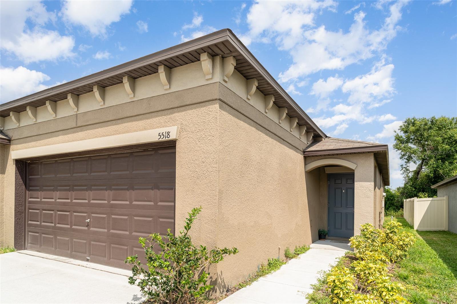 5518 BLUE AZURE DR, WIMAUMA, FL, 33598