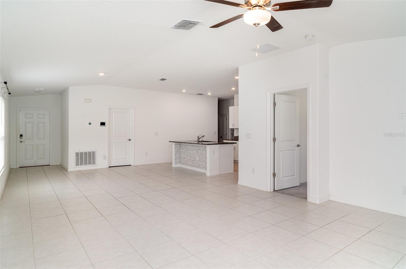 5518 BLUE AZURE DR, WIMAUMA, FL, 33598